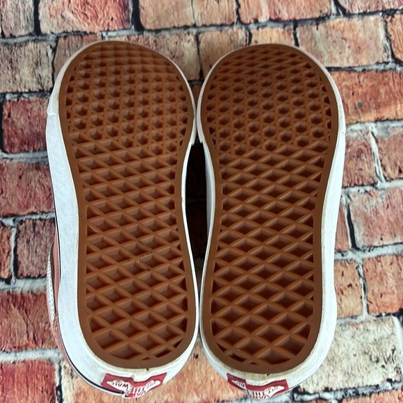 VANS CLASSIC WARD LOWTOPS, WOMANS SIZE 6.5 GUC - Picture 11 of 11